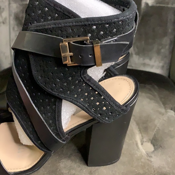 Guess black strappy heels - Picture 5 of 11